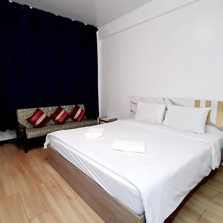 City Plaza Nana Hotel Bangkok Bagian luar foto