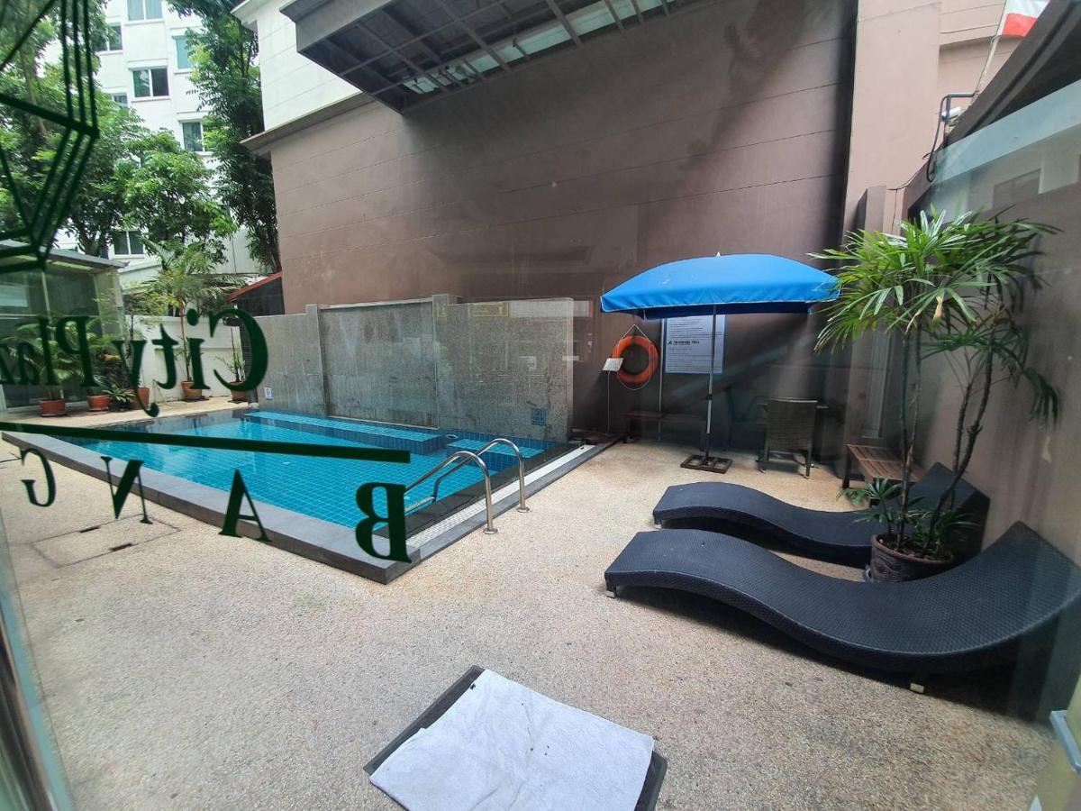 City Plaza Nana Hotel Bangkok Bagian luar foto