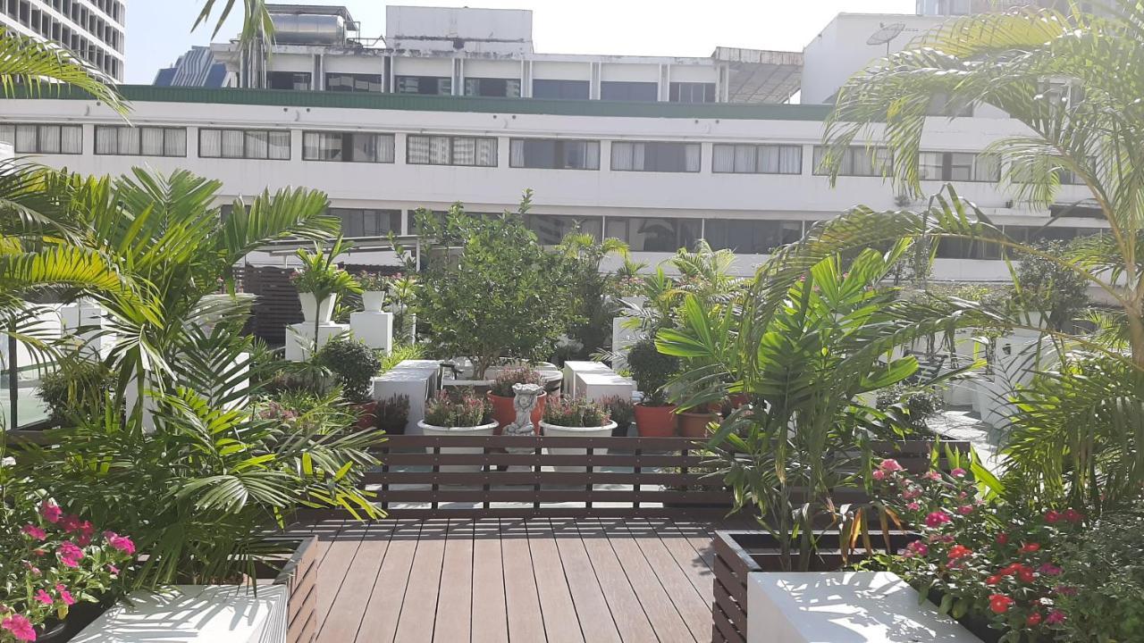 City Plaza Nana Hotel Bangkok Bagian luar foto