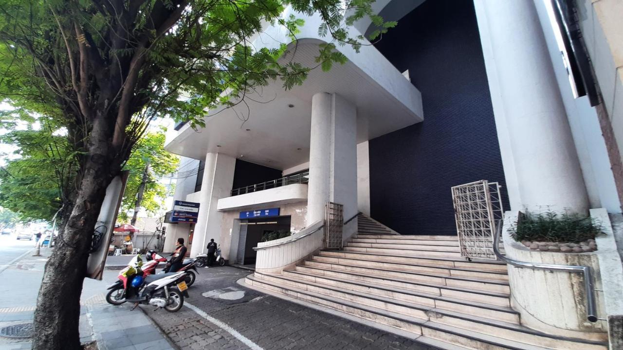 City Plaza Nana Hotel Bangkok Bagian luar foto