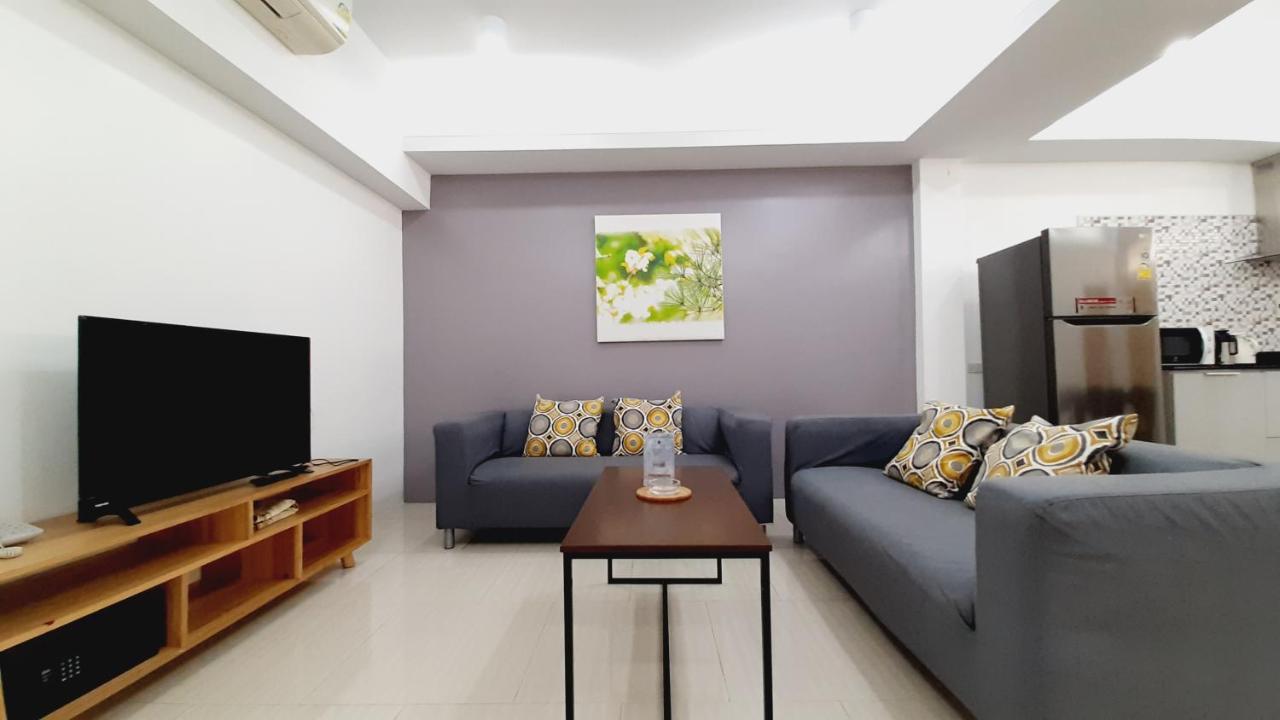 City Plaza Nana Hotel Bangkok Bagian luar foto