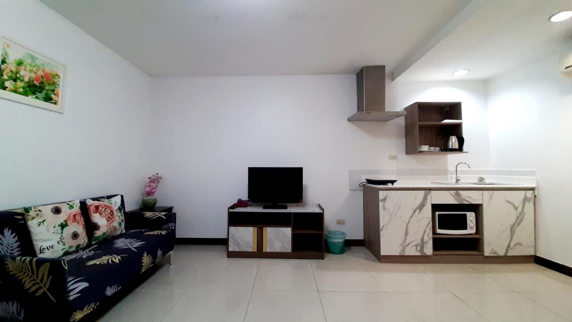 City Plaza Nana Hotel Bangkok Bagian luar foto