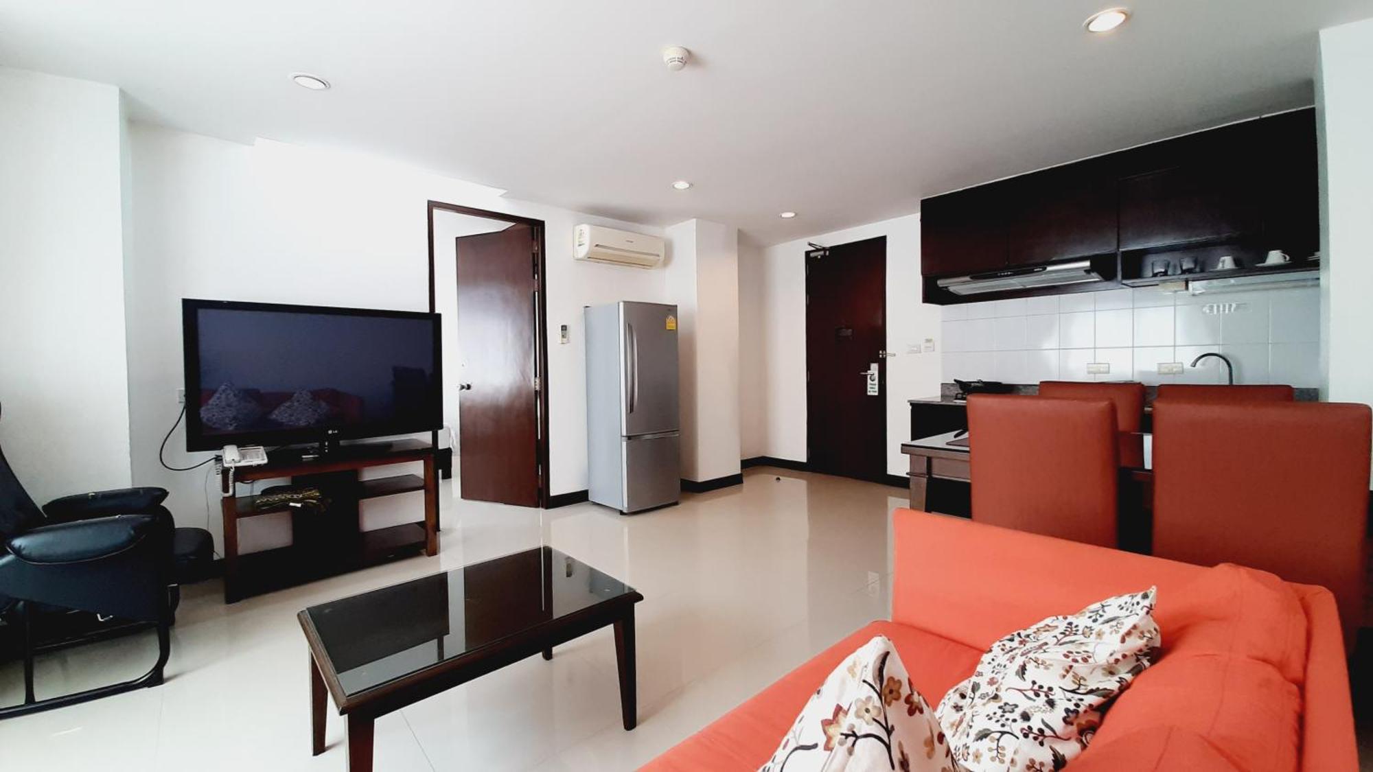 City Plaza Nana Hotel Bangkok Bagian luar foto