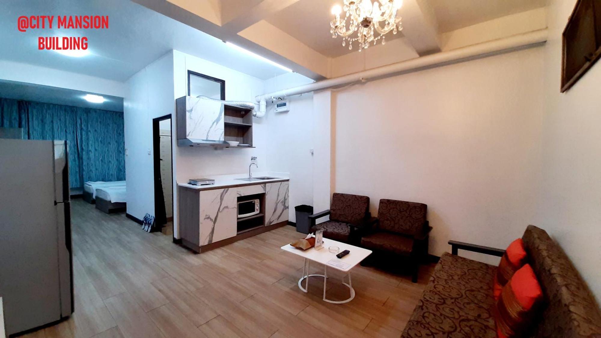 City Plaza Nana Hotel Bangkok Bagian luar foto