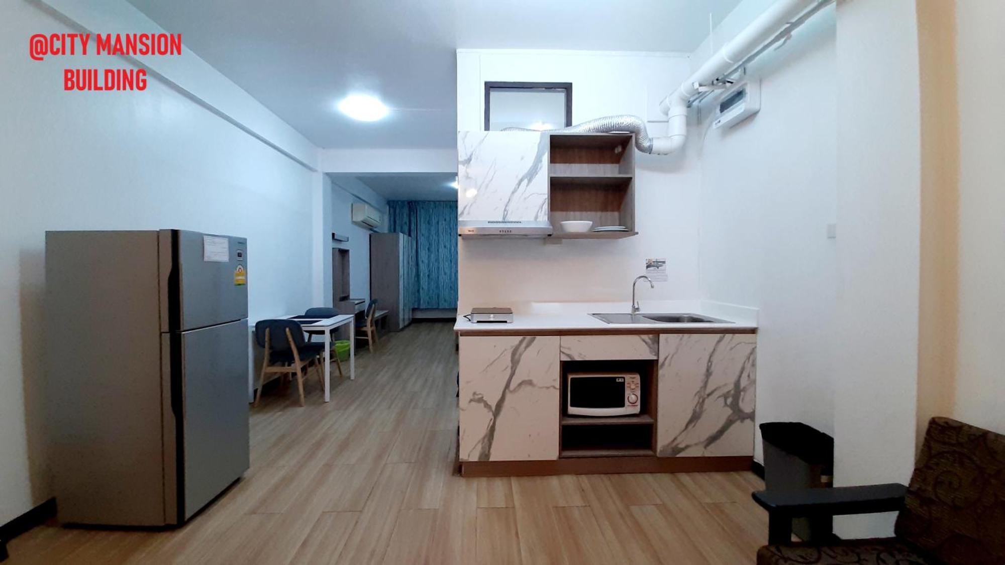 City Plaza Nana Hotel Bangkok Bagian luar foto